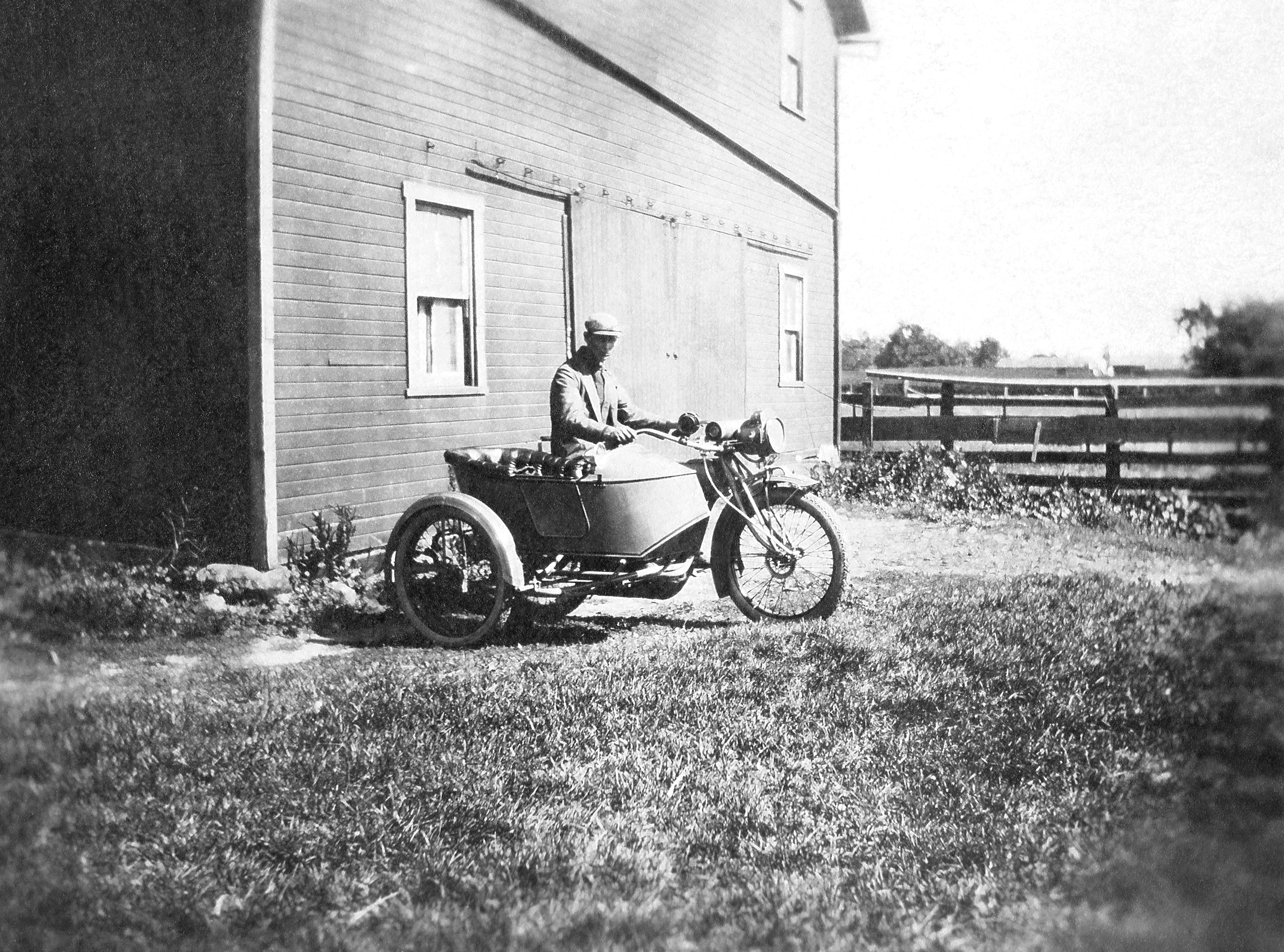 Henry Sceva on 1919 Indian Twin motorcycle.jpg