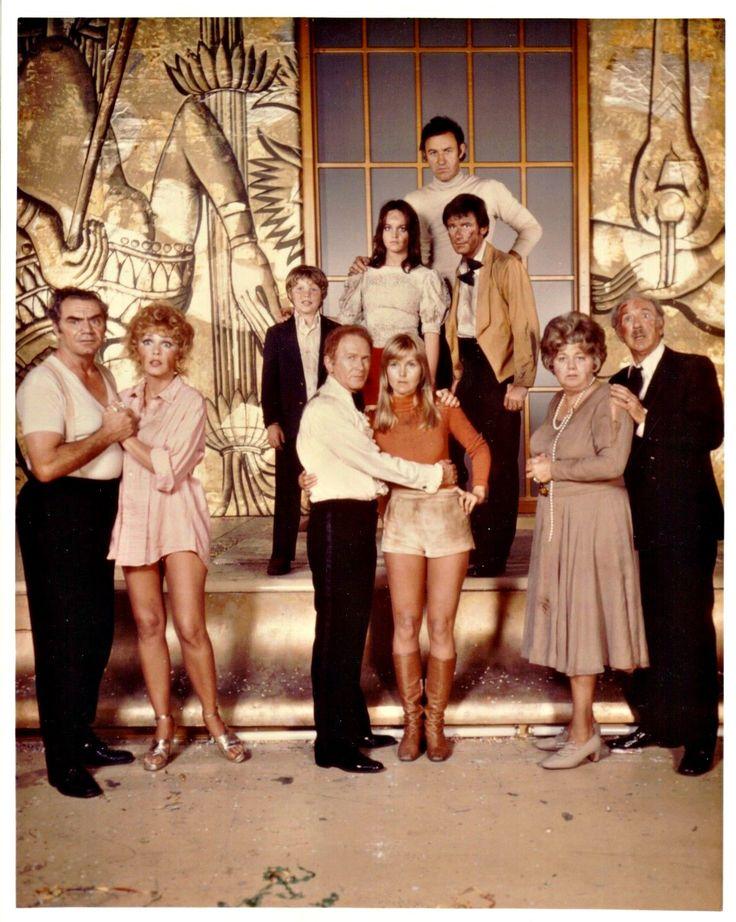 8ee56055c44bb6e3988b4844950ae528--jack-albertson-pamela-sue-martin.jpg