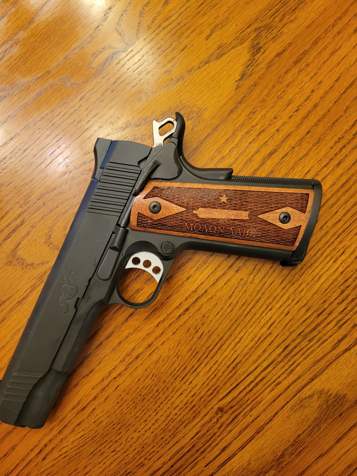 Molon Labe full pistol.jpg