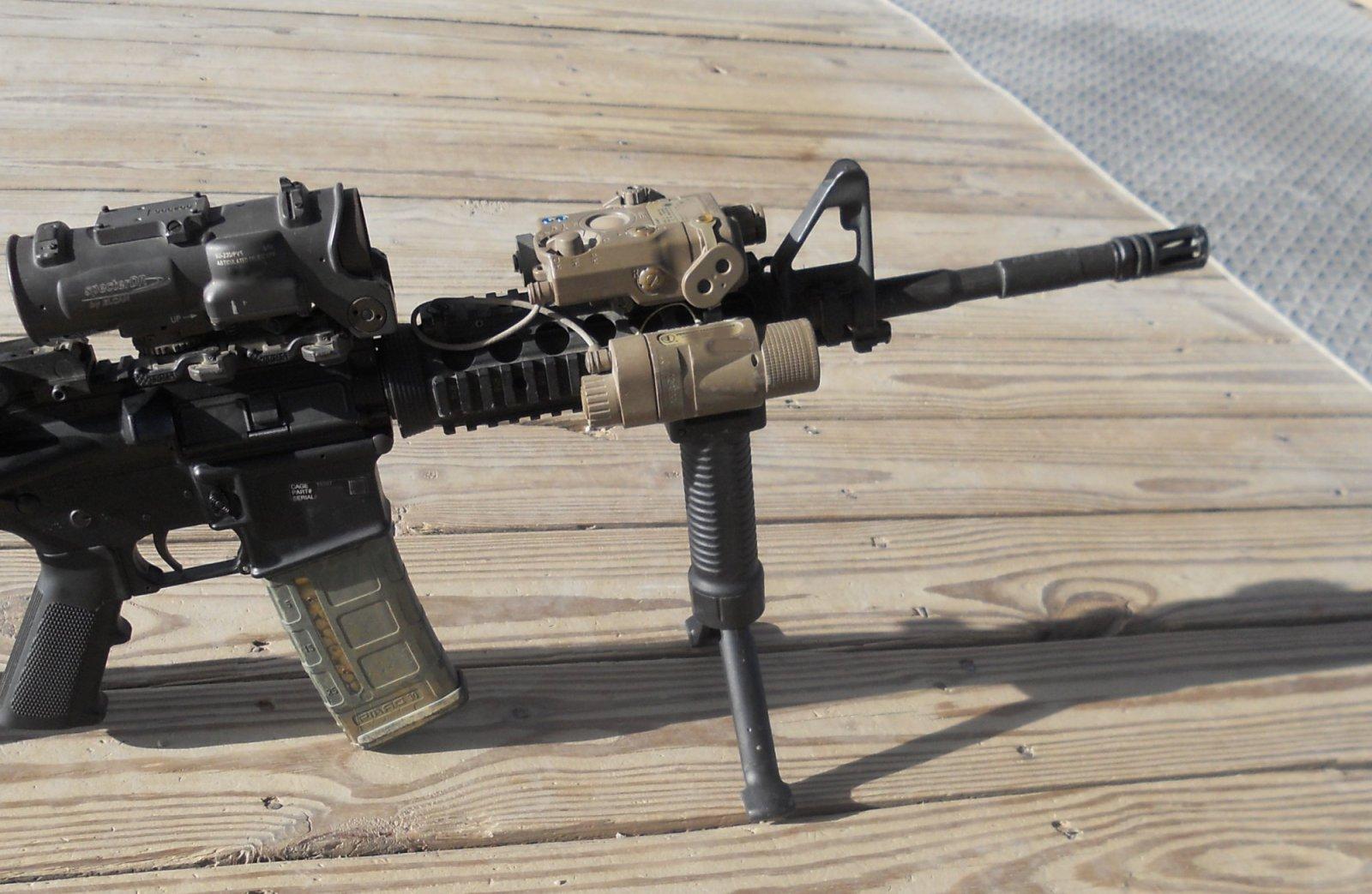 Jeff_Gurwitch_AR-15_M4A1_Carbine_Tactical_Accessories_DefenseReview.com_DR_Pic_F.jpg