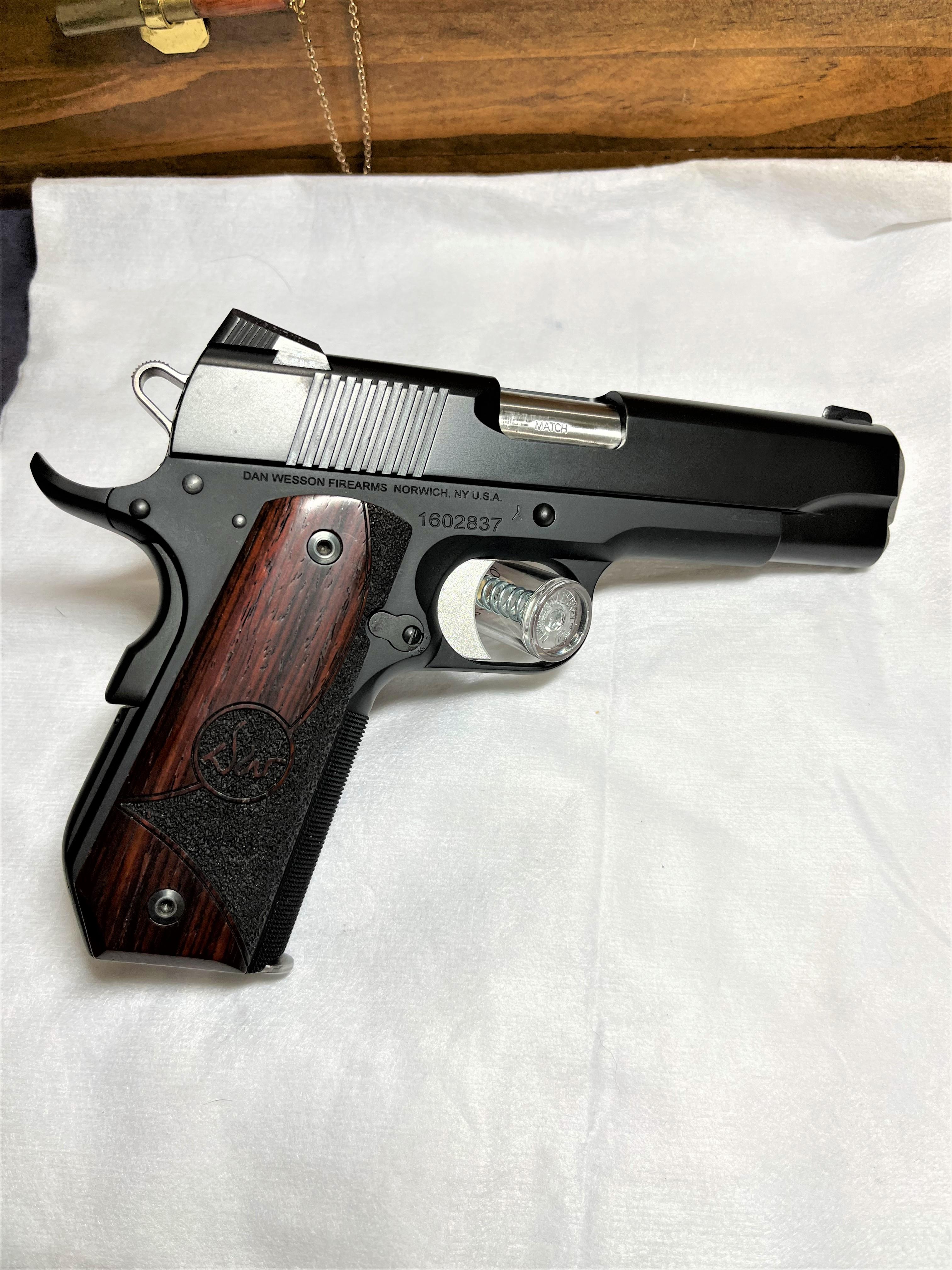 DW 1911.jpg