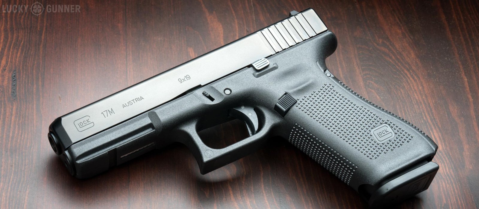 g17M-featured-lounge.jpg