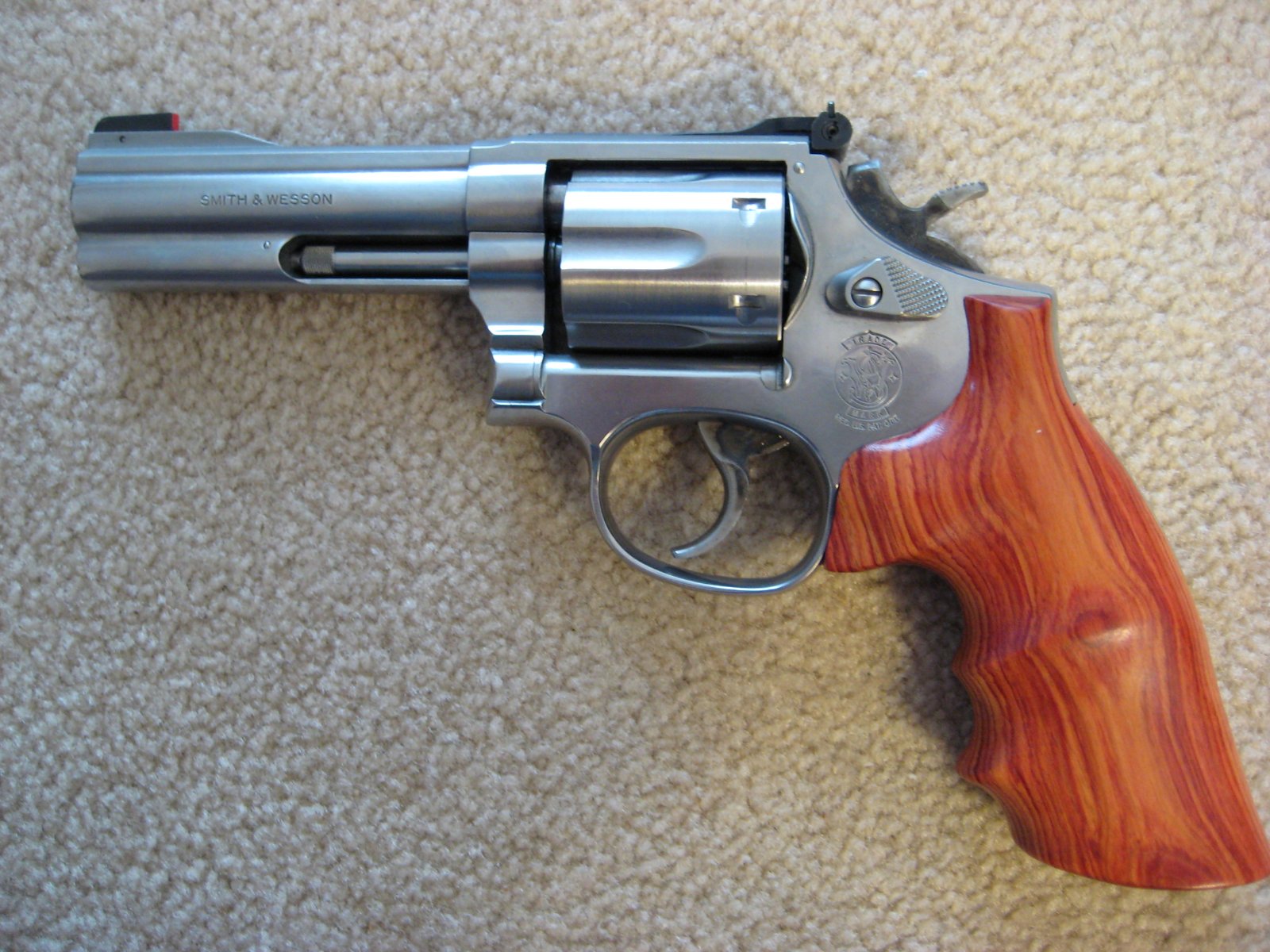S & W 617-1.JPG