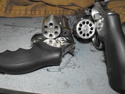 revolvers003_zpscd41b09d.jpeg