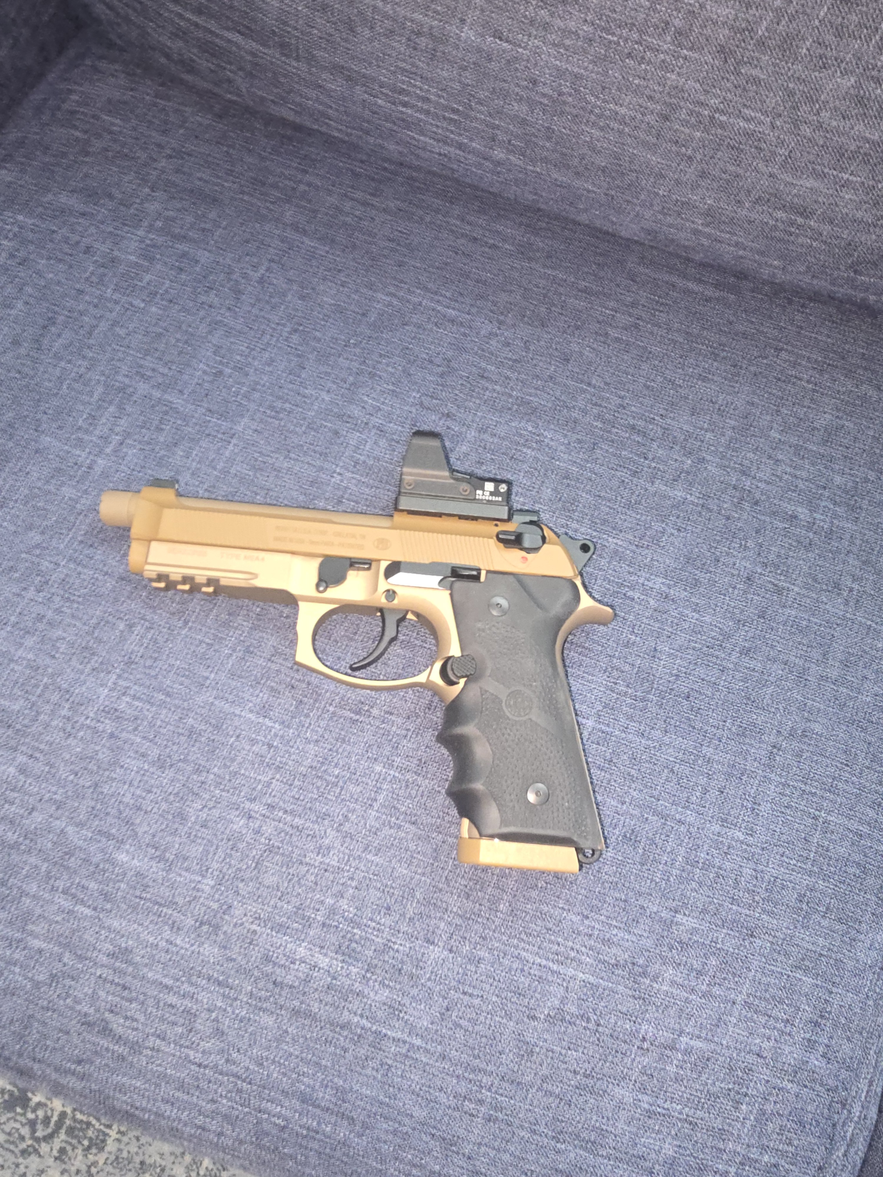 5bc0baaf-8edc-4f5c-a94f-7c932ec53237-1_all_10530.jpg