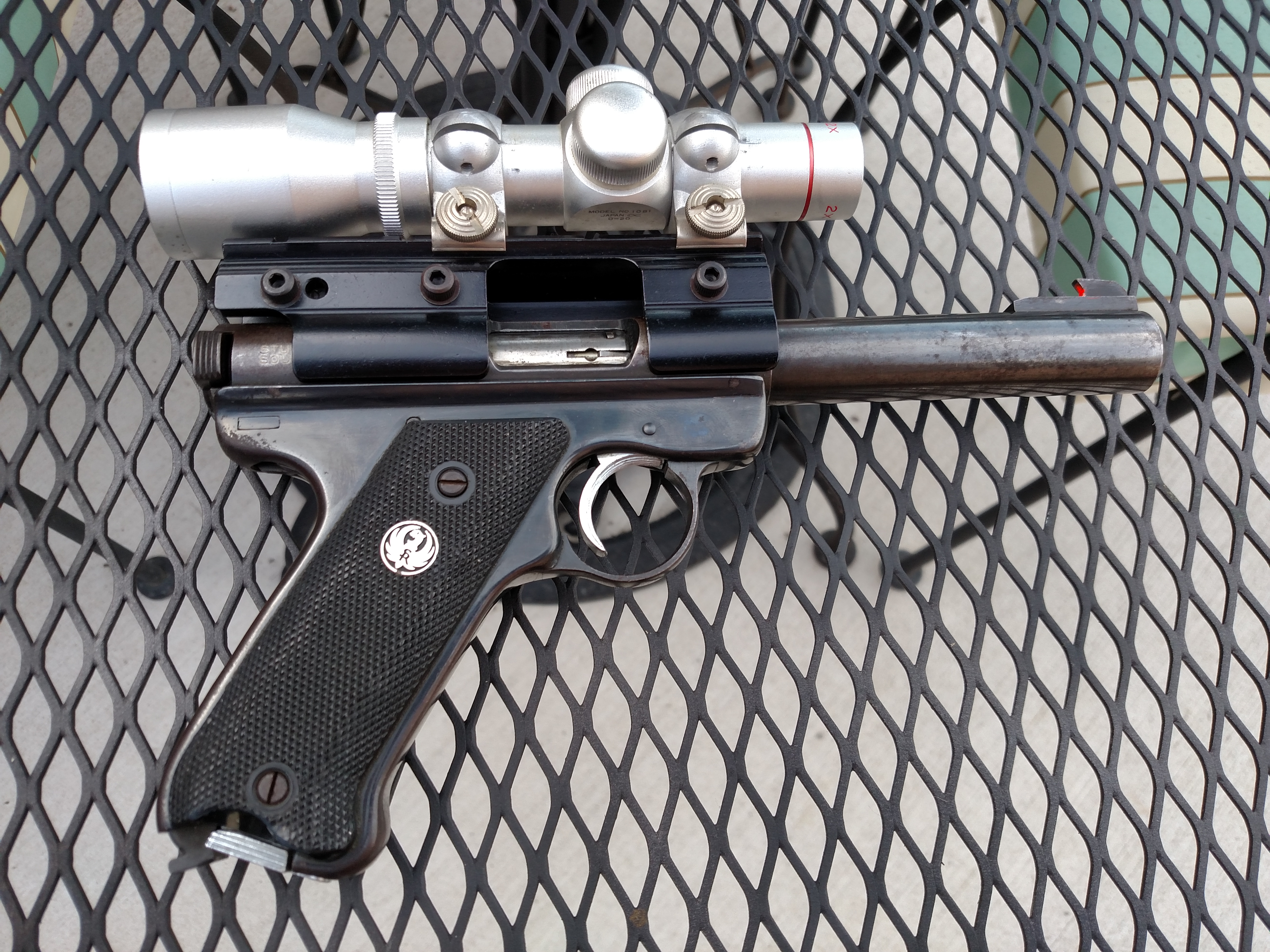 pistols2 017.jpg