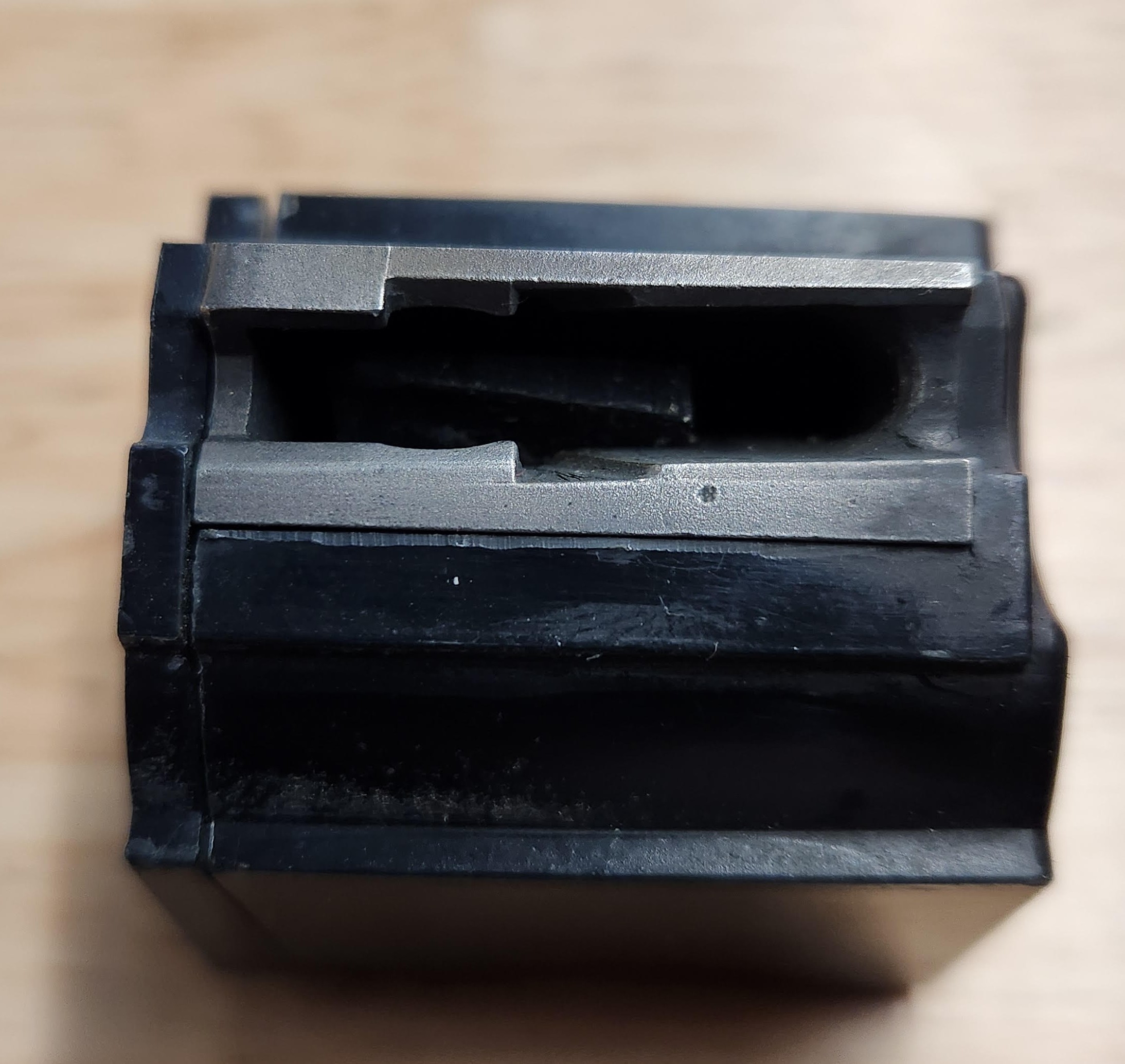 mag1.jpg