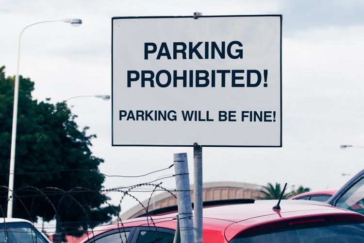 parking sign 1.jpg