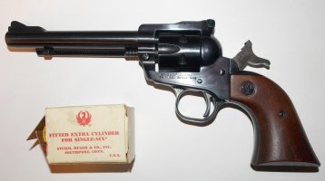 Ruger New Model Single Six .22LR-.22 Mag 002.JPG