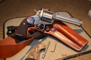 LJ's Ruger SBH Bisley-Hunter Gun-Fighter_Grips 003.jpg