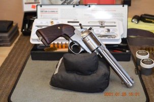 LJ's Ruger SBH-Bisley Hunter (2).jpg