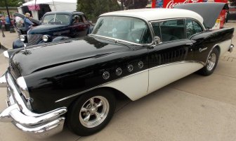 Buick.JPG