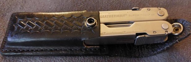 leatherman_r.jpg leatherman_r.jpg