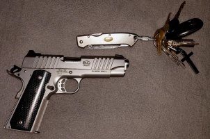 bul+beretta_knife_nsn.jpg