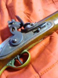 gun1.jpg