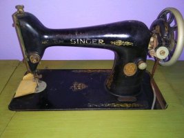 Singer 001.jpg