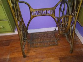 Singer 002.jpg