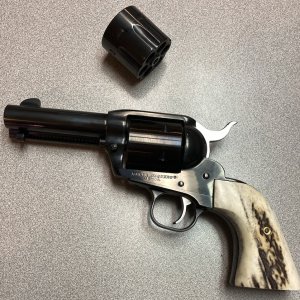Ruger Vaquero 44-40.jpg