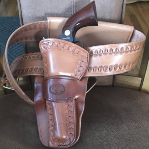 simplyRuggedHolsterAndBelt20220222_800.jpg