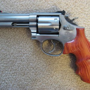 S & W 617-1.JPG
