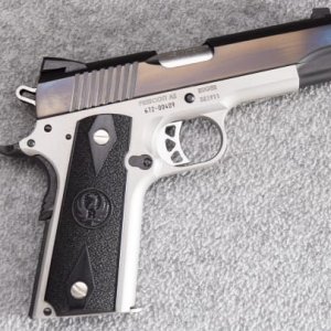 usedgun_101407611_alt1.jpeg