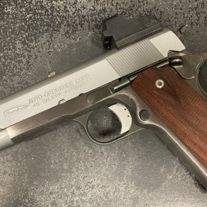 22451911.jpg