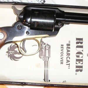 Ruger Bearcat w box 2.jpg