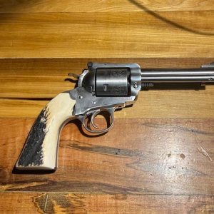 ruger bisley right.jpg