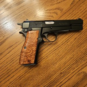Hi-Power with Burled Mesquite grips - II.jpg