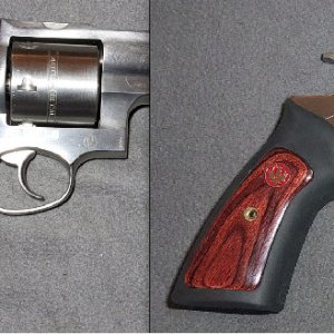 ruger super redhawk both grips_CR.jpg